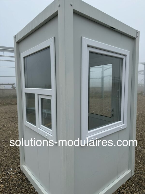 GUERITE DE SECURITE / CABINE DE SECURITE VENDUE MONTEE 1.50M X 1.50M 3300 euros H.T./ 3960 TTC