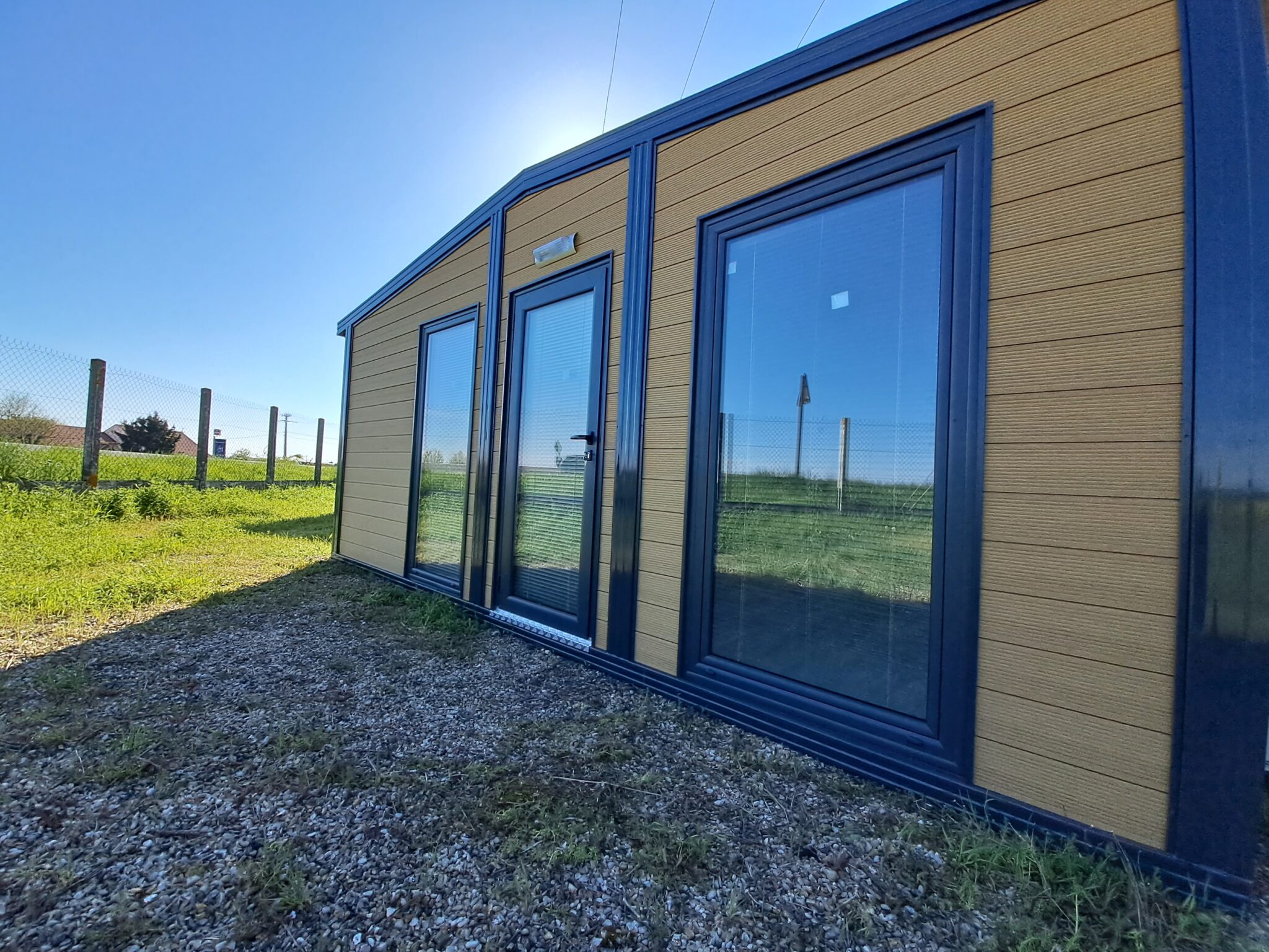 bungalow-am-nag-olivia-studio-de-jardin-17-000-euros-ht-20-400