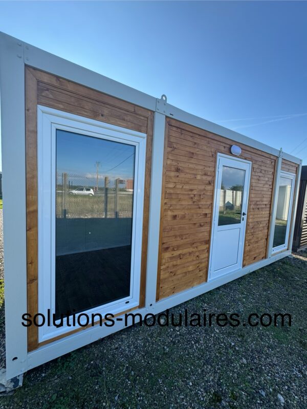 BUNGALOW MIA , Façade vitrée + bardage en bois , VENDU MONTE 8900 euros H.T / 10680 euros TTC – Image 3