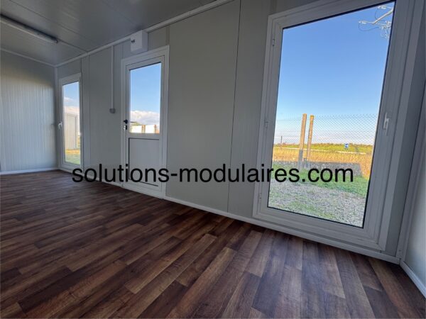 BUNGALOW MIA , Façade vitrée + bardage en bois , VENDU MONTE 8900 euros H.T / 10680 euros TTC – Image 4