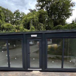 Bungalow AURELIA vitré double / Bulle de vente 6m x 4.80m 18 000 euros H.T. / 21 600 euros TTC