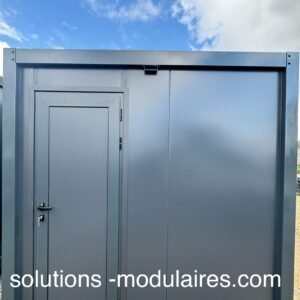 Large cabine sanitaire Toilette + Douche 2.40×2.40M 5300 euros H.T / 6360 euros TTC