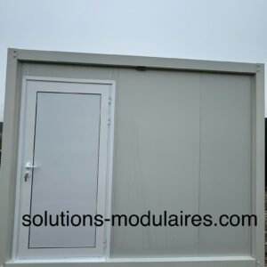 Large cabine sanitaire Toilette + Douche 2.40x2.40M 4800 euros H.T / 5760 euros TTC